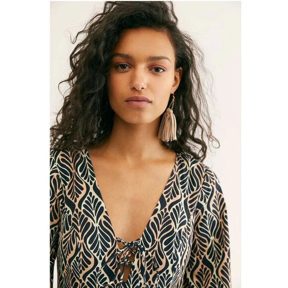 Free People Gia Shift Printed Mini Dress Bell Sleeve Lace-up 70s Bohemian size S - Picture 14 of 16